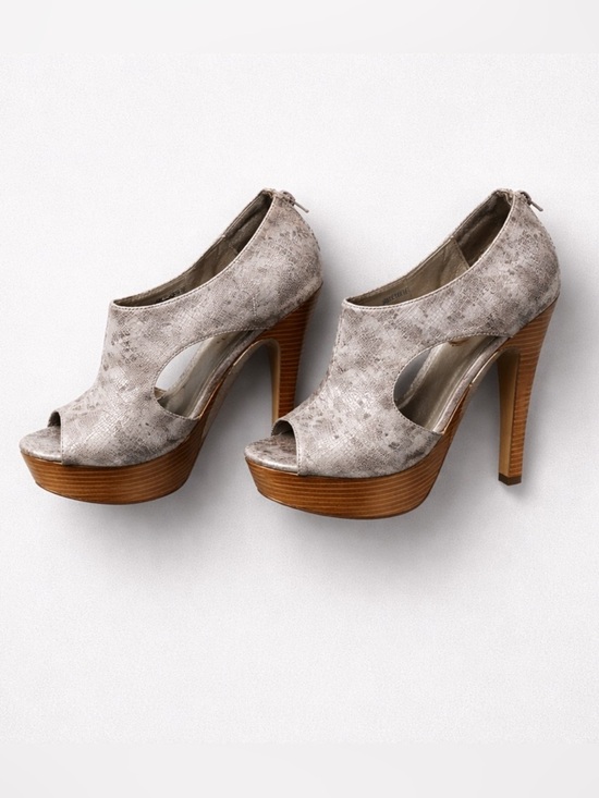 Gomax Shoes - Gomax Silver Snake Print Stacked Modern Platforms